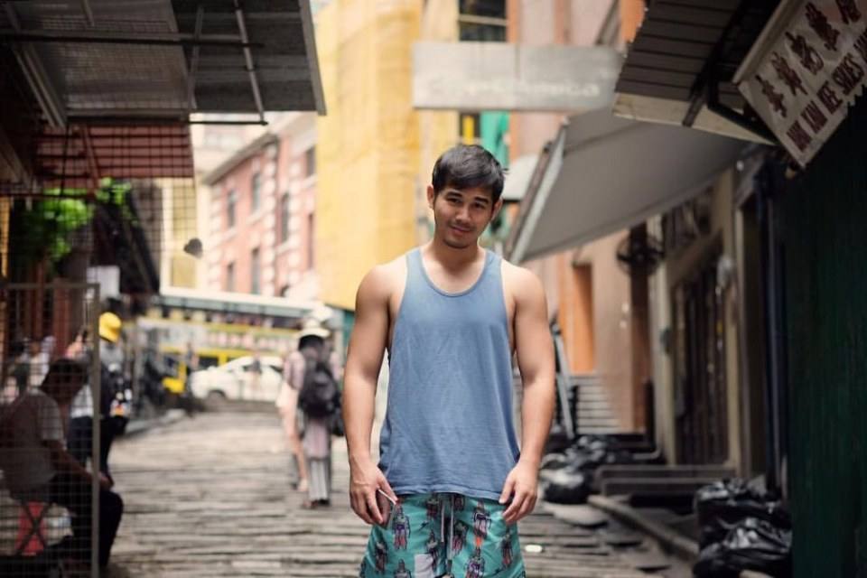 หนุ่มหล่อตามไอจี