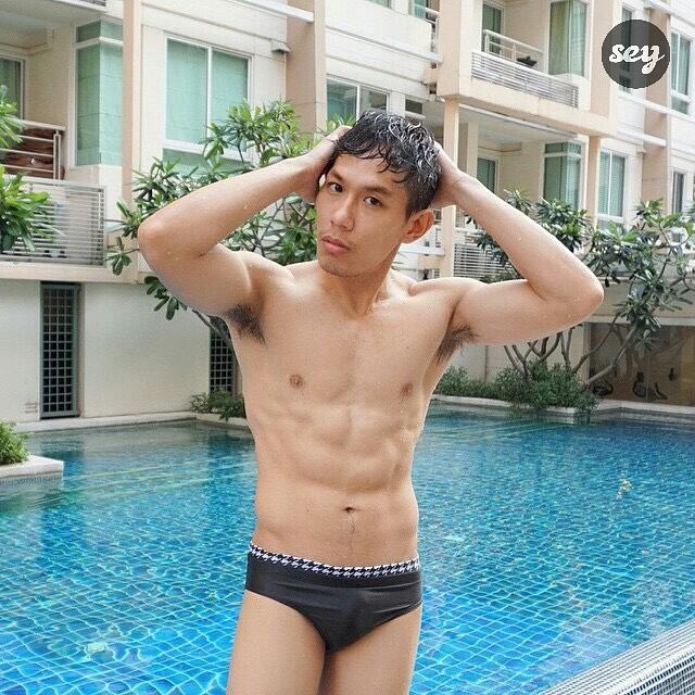 หนุ่มหล่อตามไอจี