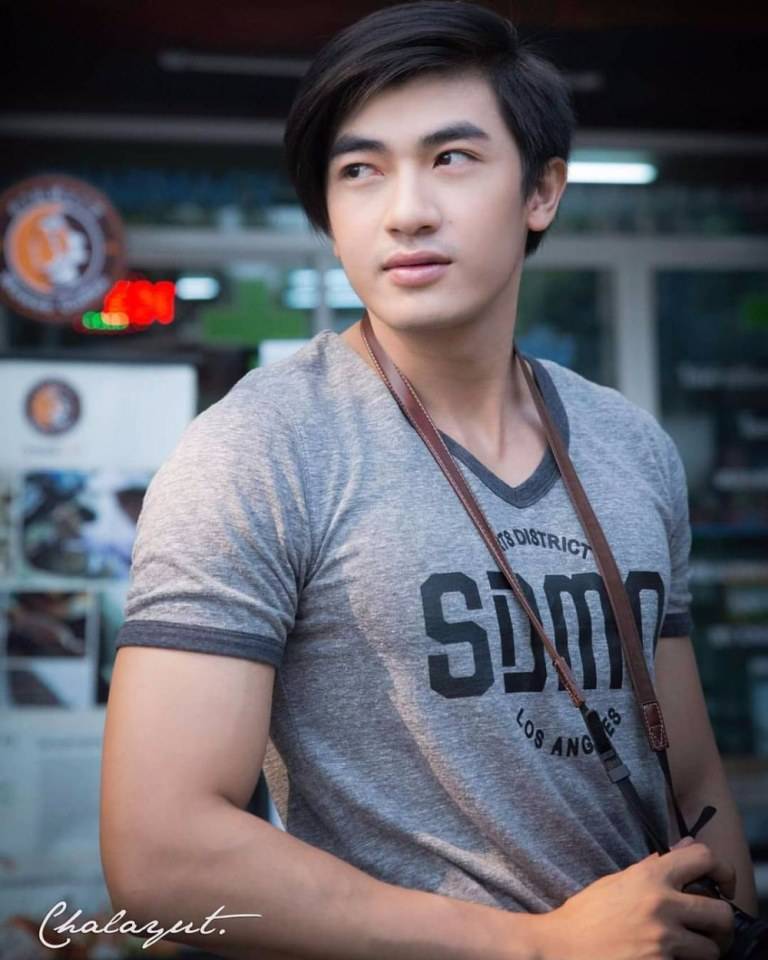 ขาวจนอยากได้