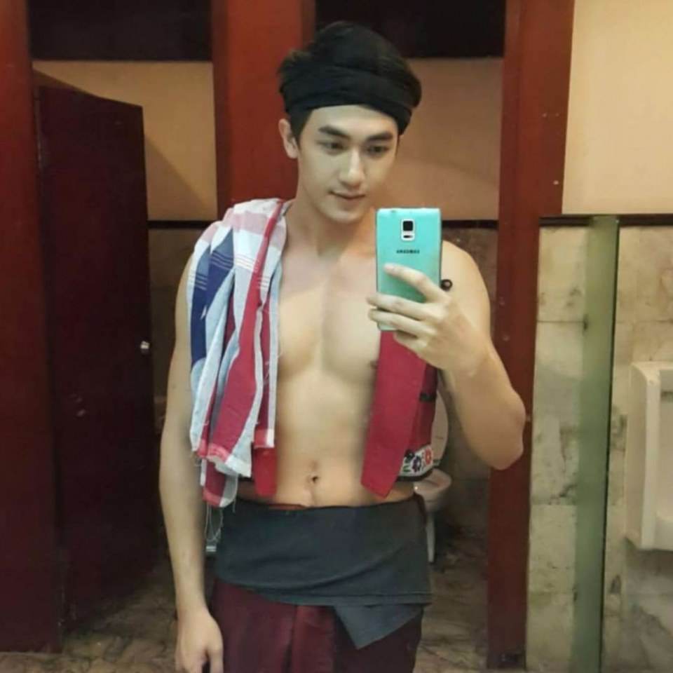 ขาวจนอยากได้