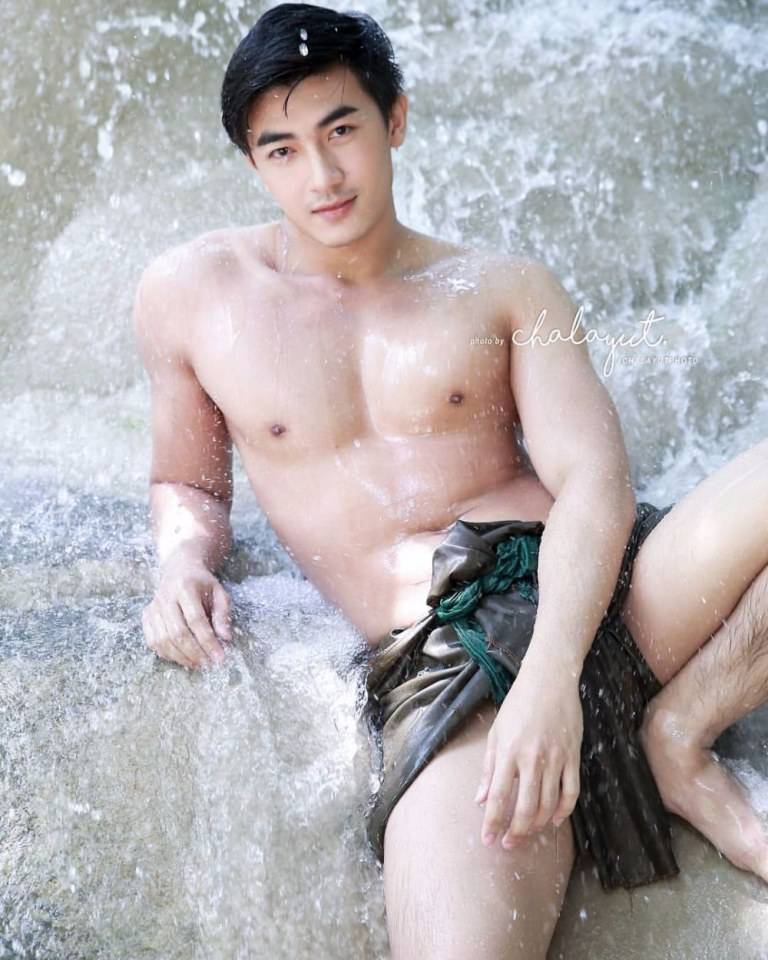 ขาวจนอยากได้