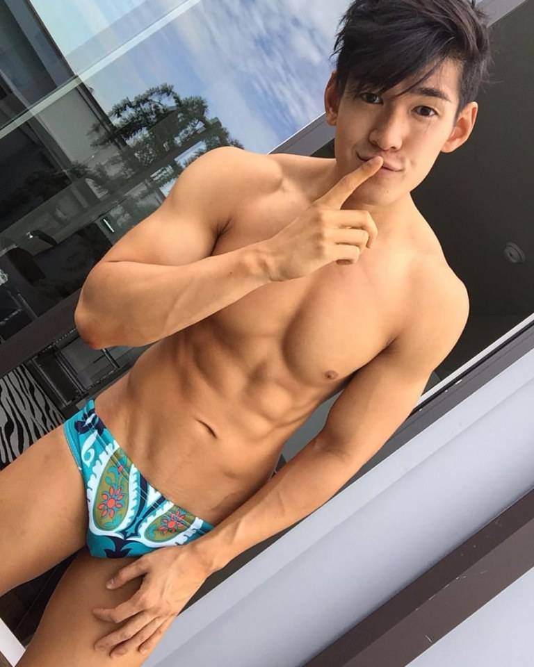 เลียแบบจัดหนัก