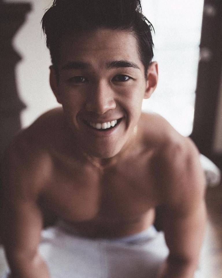 เลียแบบจัดหนัก