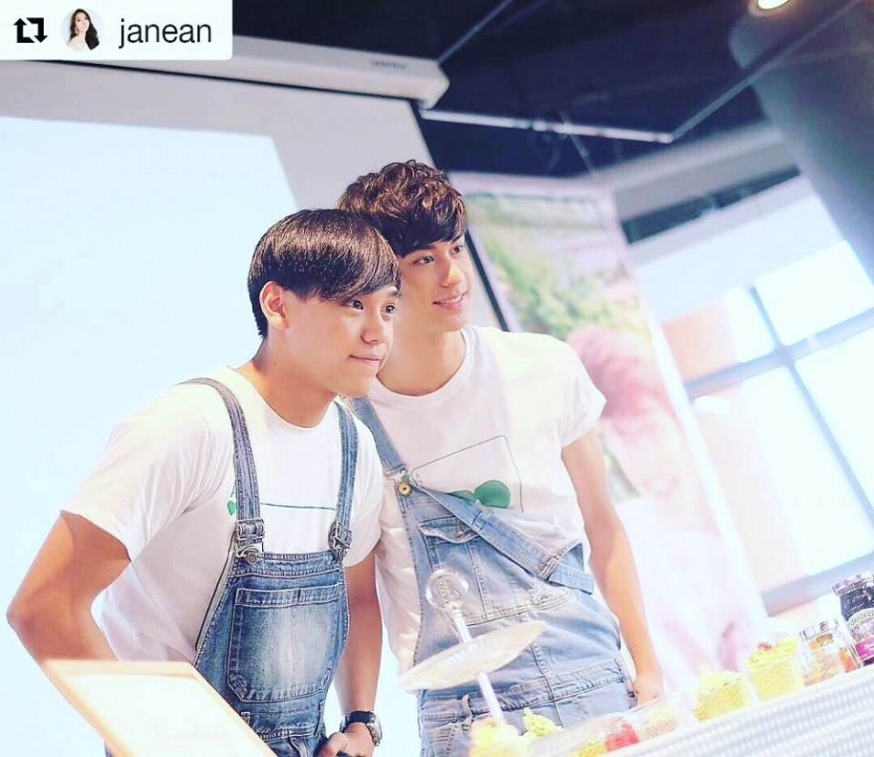 เงินออกัสอีกคู่ที่น่ารัก