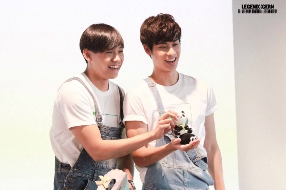 เงินออกัสอีกคู่ที่น่ารัก