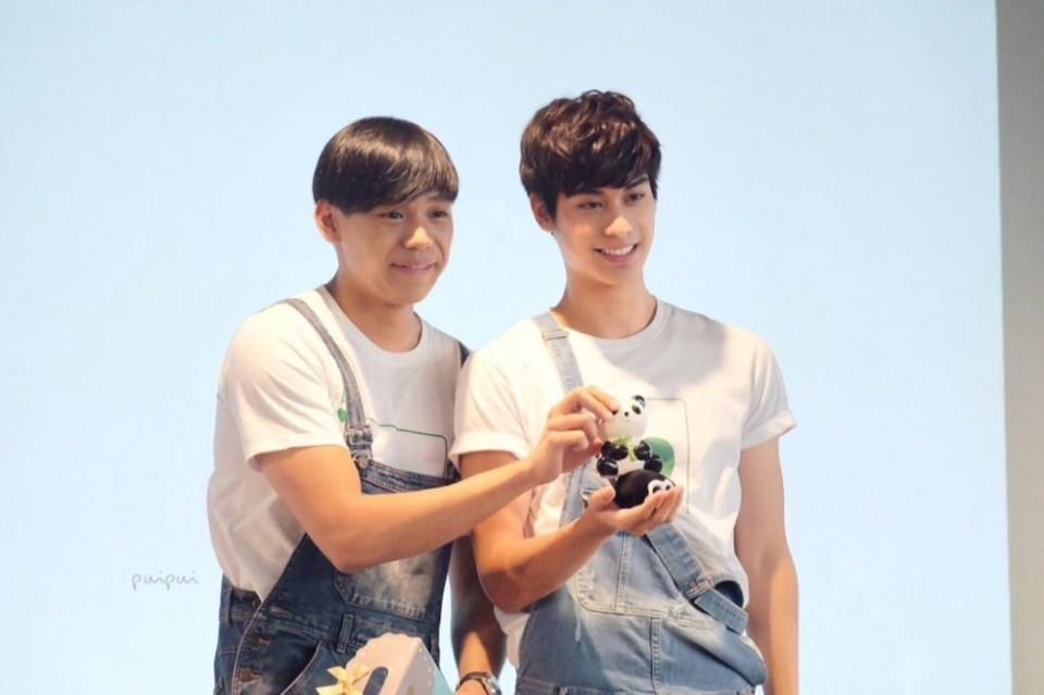 เงินออกัสอีกคู่ที่น่ารัก