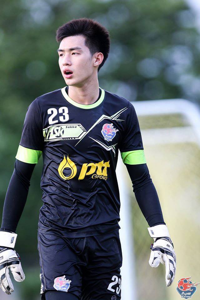 ตี๋ บุญเกีรยติ นักบอลหล่อ "เป้าตุง"