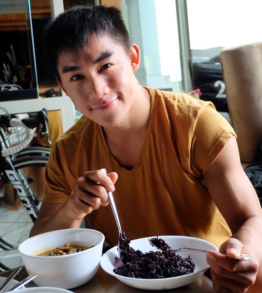 ตี๋แซ่บน้ำแตก