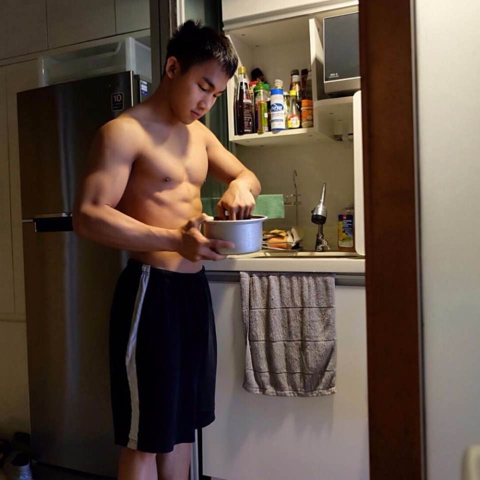 ตี๋แซ่บน้ำแตก