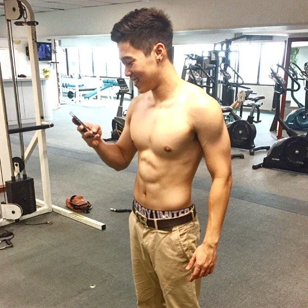 หล่อแซ่บเบอร์นี้