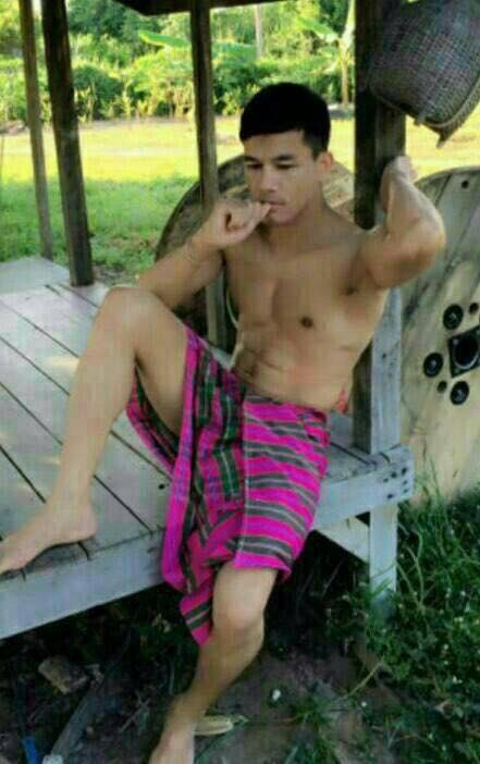 มนต์รักผ้าขาวม้า