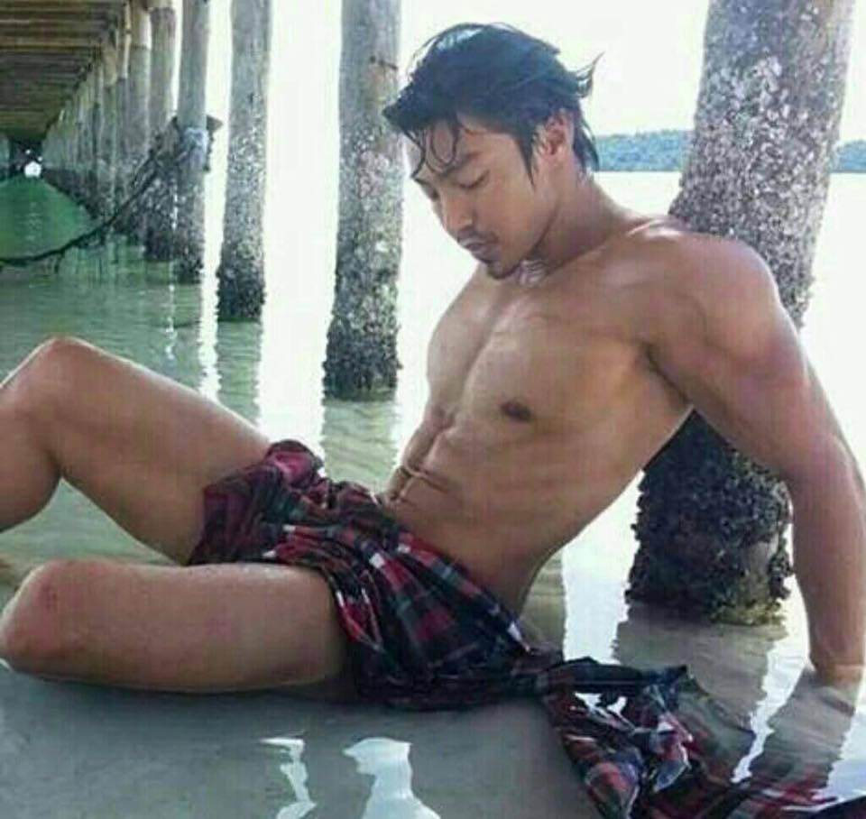 มนต์รักผ้าขาวม้า