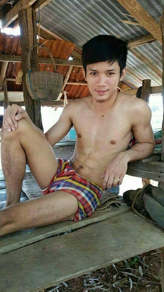 มนต์รักผ้าขาวม้า