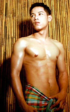 มนต์รักผ้าขาวม้า