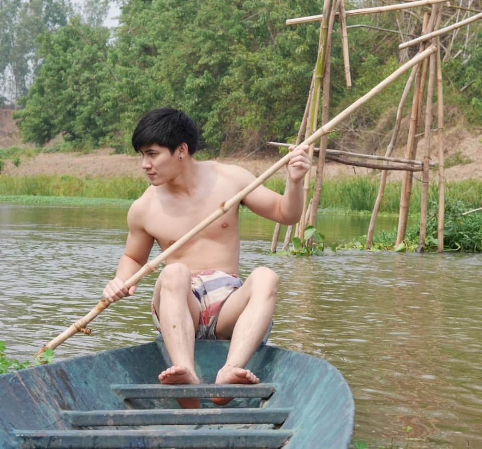 มนต์รักผ้าขาวม้า
