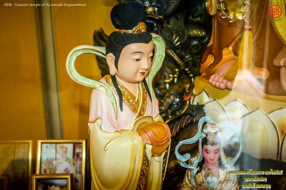 พระแม่กวนอิม ประดิษฐานที่ วิหารวัดประดู่ อัมพวา จังหวัดสมุทรสงคราม ท่านอาจารย์สมศักดิ์ เทพสมบุญ อัญเชิญจาก ประเทศจีน WatPradu Amphawa SamutSongkhram วิหารพระแม่กวนอิม ท่านอาจารย์สมศักดิ์ เป็นเจ้าภาพ ใ