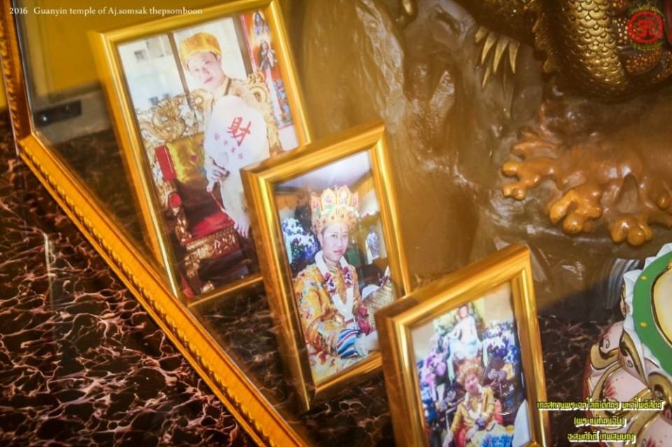 พระแม่กวนอิม ประดิษฐานที่ วิหารวัดประดู่ อัมพวา จังหวัดสมุทรสงคราม ท่านอาจารย์สมศักดิ์ เทพสมบุญ อัญเชิญจาก ประเทศจีน WatPradu Amphawa SamutSongkhram วิหารพระแม่กวนอิม ท่านอาจารย์สมศักดิ์ เป็นเจ้าภาพ ใ