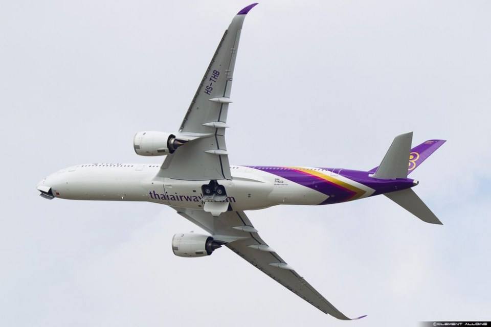 เครื่องบินแอร์บัส เอ 350 XWB ลำแรกของ บริษัท การบินไทย จำกัด (มหาชน)