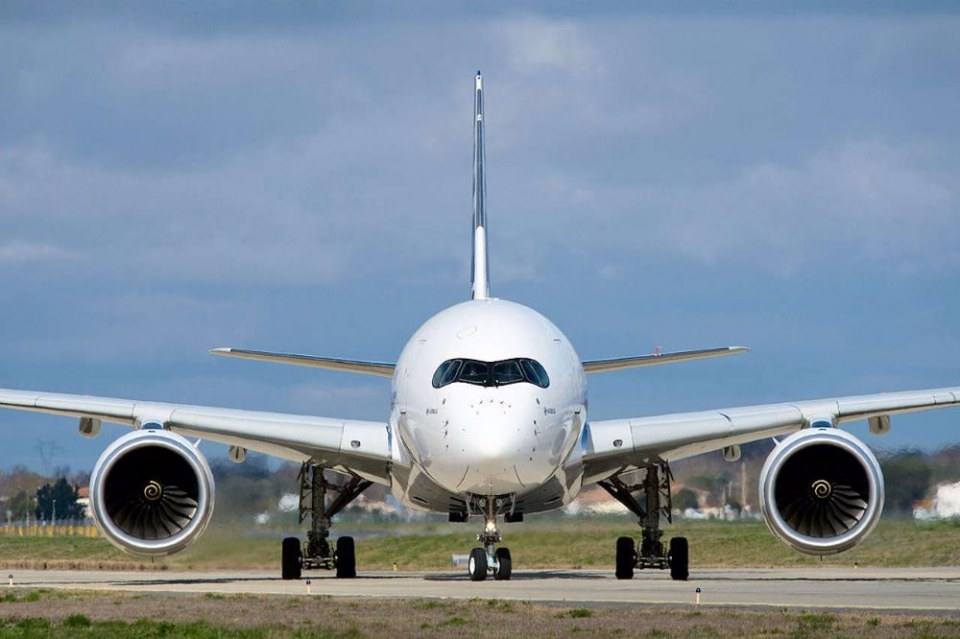 เครื่องบินแอร์บัส เอ 350 XWB ลำแรกของ บริษัท การบินไทย จำกัด (มหาชน)