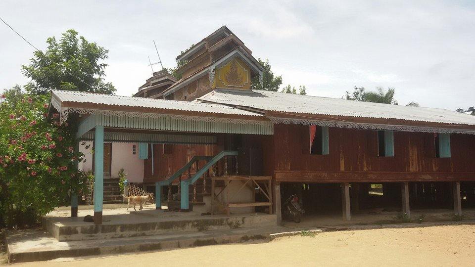 วัดบ้านมูด่อง ประเทศพม่า
