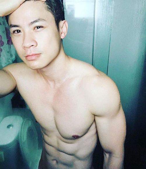 ผู้ชายพาเพลิน