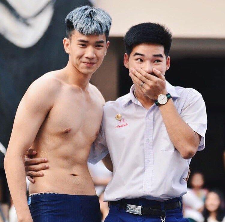 ผู้ชายพาเพลิน