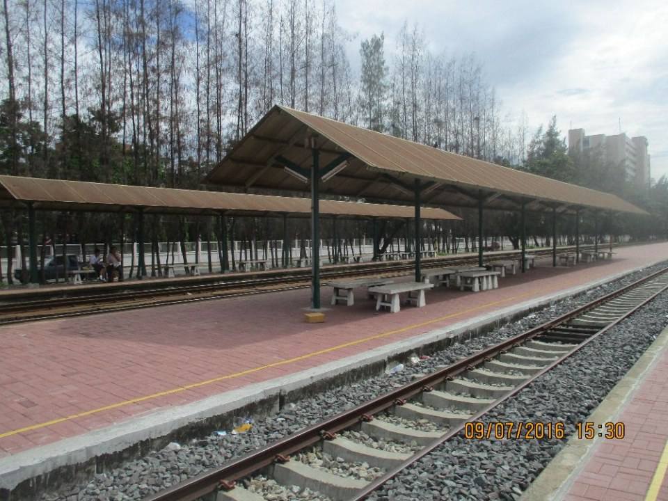 ป้ายหยุดรถไฟพระจอมเกล้าลาดกระบัง
