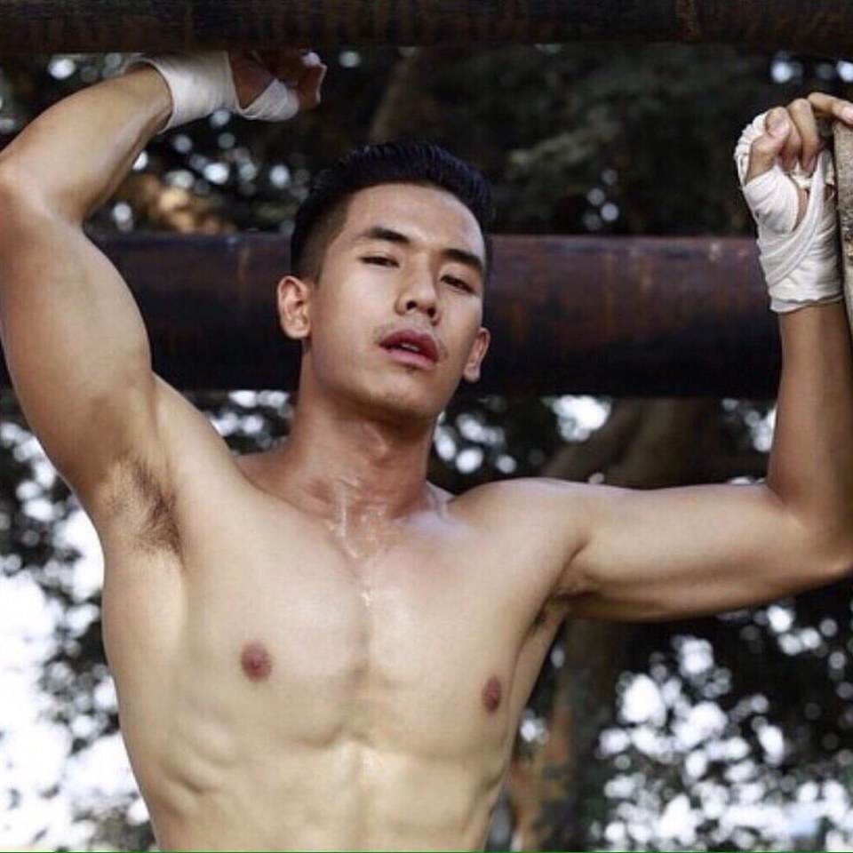 พี่ล่ำมาปล้ำฉันที