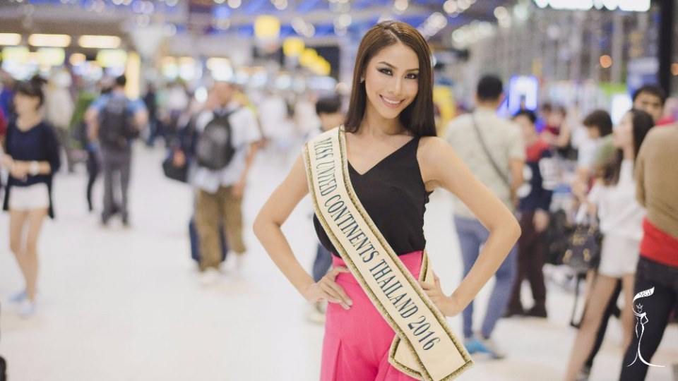 รวมภาพน้องโบว์ เดินทางไปประกวด Miss United Continents 2016