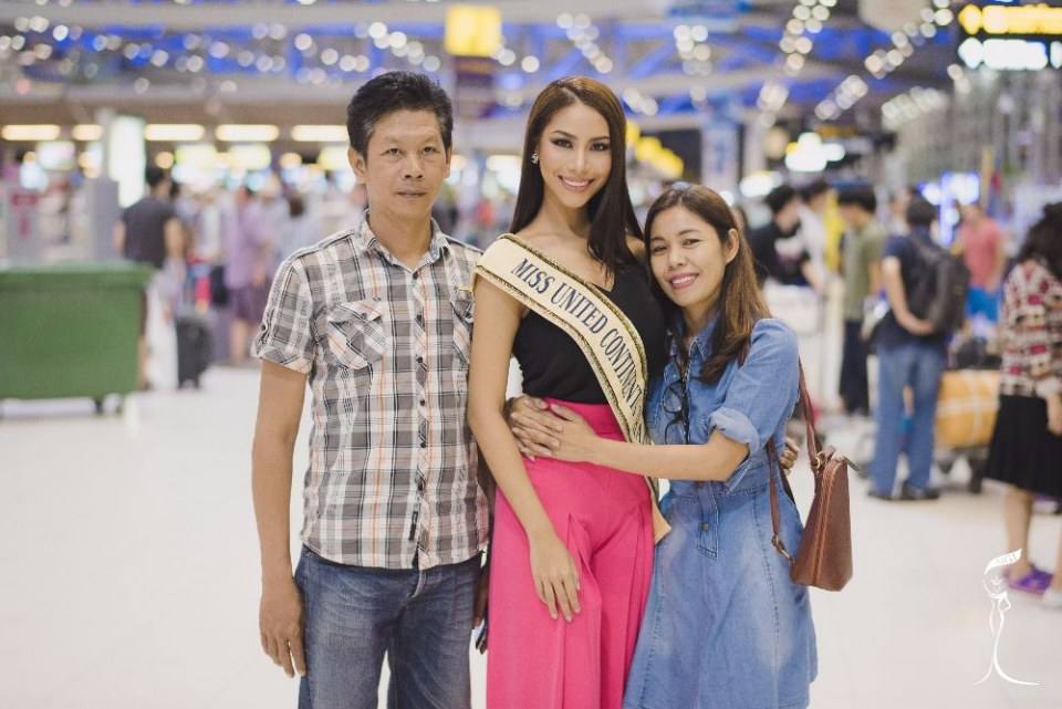 รวมภาพน้องโบว์ เดินทางไปประกวด Miss United Continents 2016