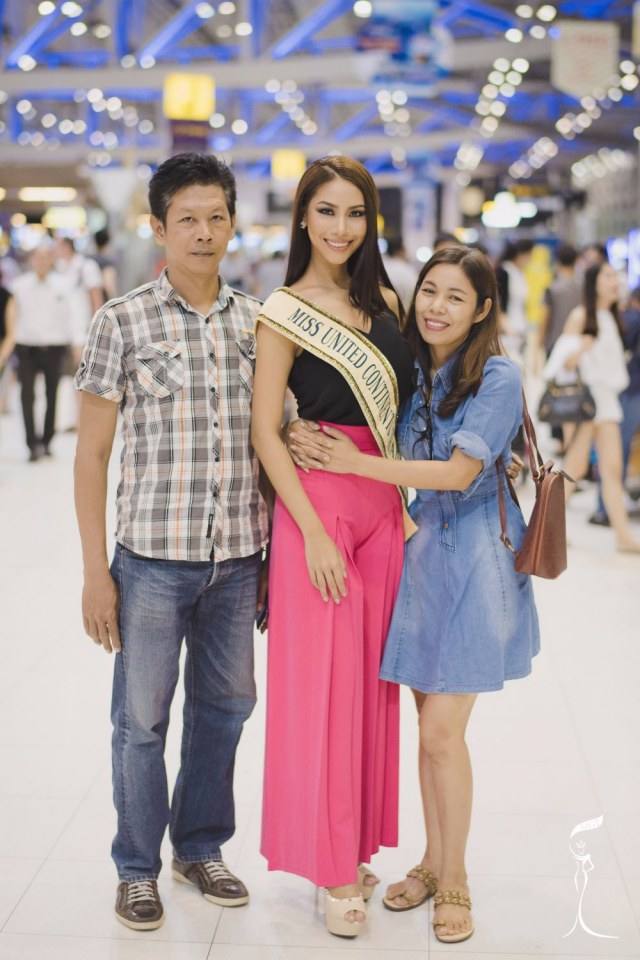 รวมภาพน้องโบว์ เดินทางไปประกวด Miss United Continents 2016