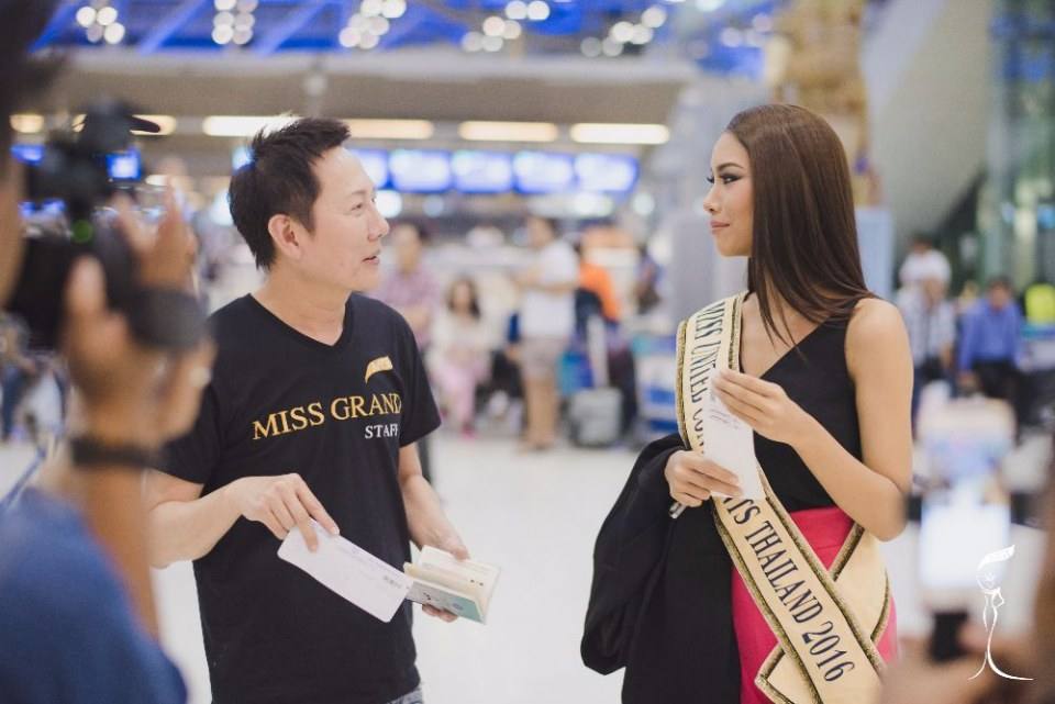 รวมภาพน้องโบว์ เดินทางไปประกวด Miss United Continents 2016