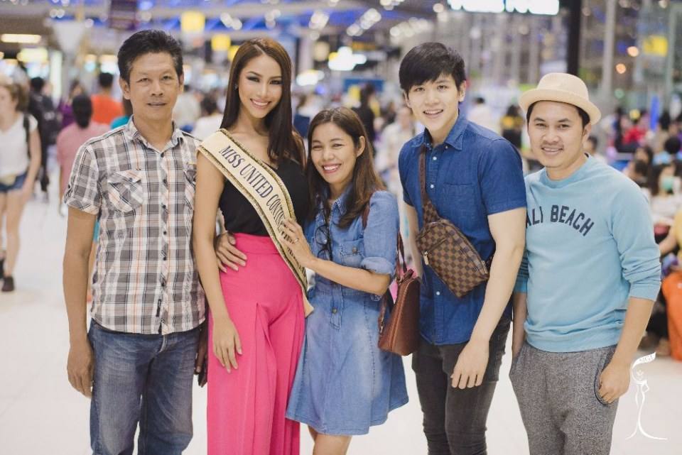 รวมภาพน้องโบว์ เดินทางไปประกวด Miss United Continents 2016