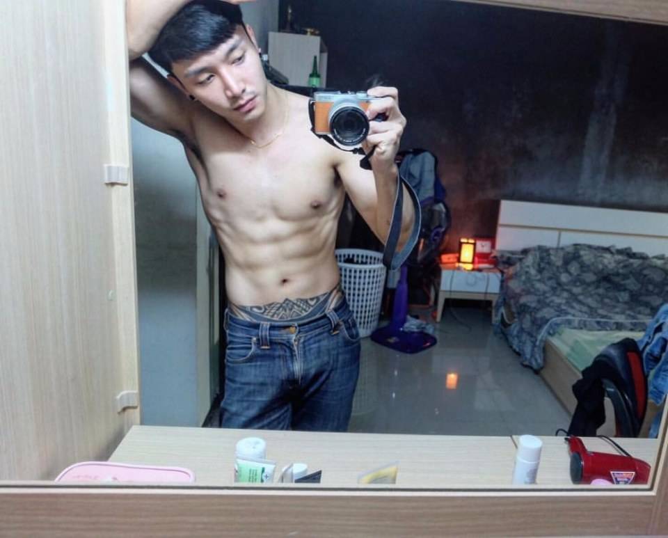 บ้ากล้าม นม วงแขน
