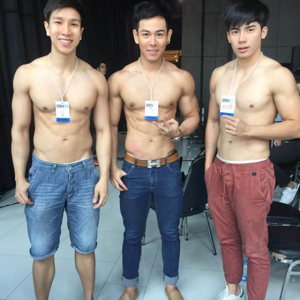 บ้ากล้าม นม วงแขน