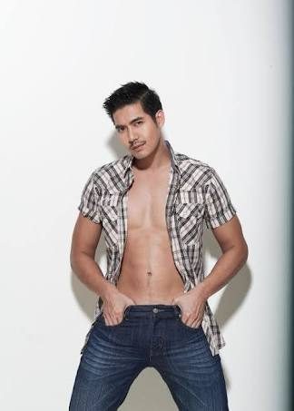 เวียร์ ศุกลวัฒน์