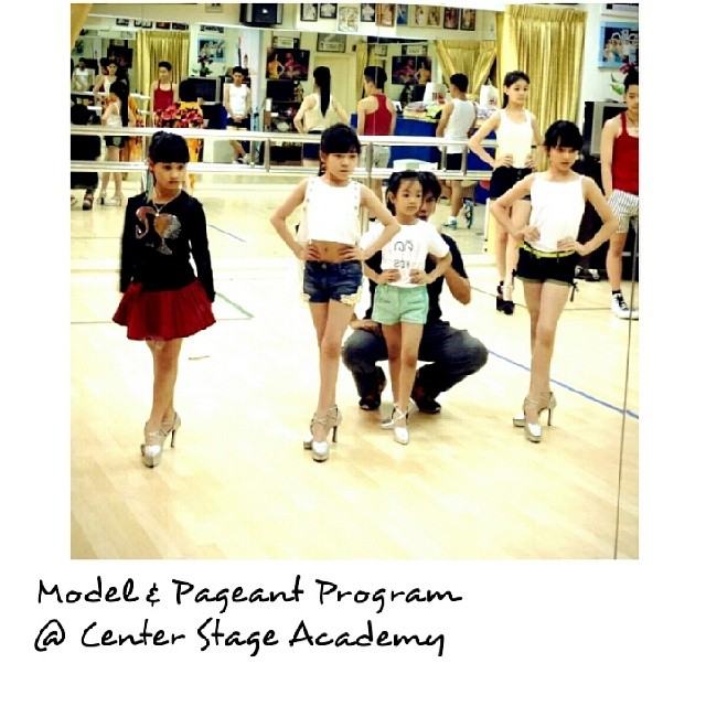 Model Kids ทักษะการเดินแบบพื้นฐานสำหรับเด็ก