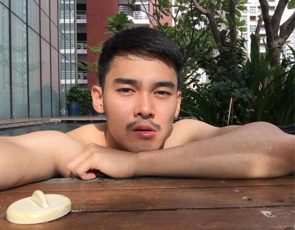 เลียคนหล่อ05