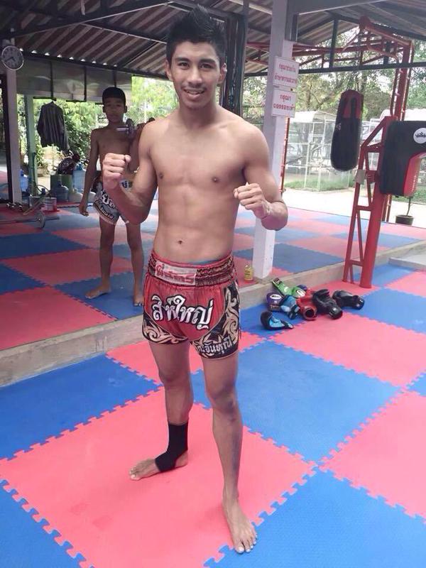 รวมภาพ นักมวยหล่อ น่ารัก "เป้าตุง" มัธยมวัยมัน