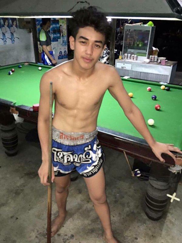 รวมภาพ นักมวยหล่อ น่ารัก "เป้าตุง" มัธยมวัยมัน