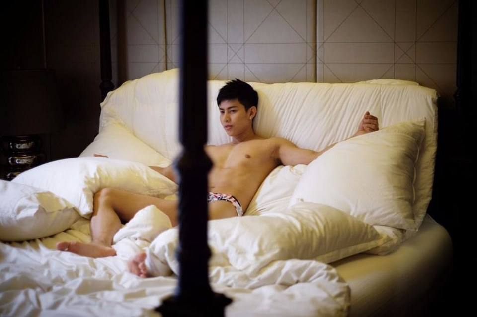 หนุ่มๆ hotzz ถ่ายเเบบเกงว่ายน้ำ....แซ่บมากก