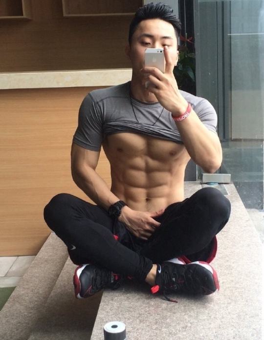 ผู้ชายพาเพลิน