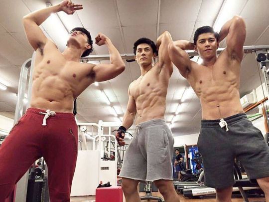 ผู้ชายแซบๆ