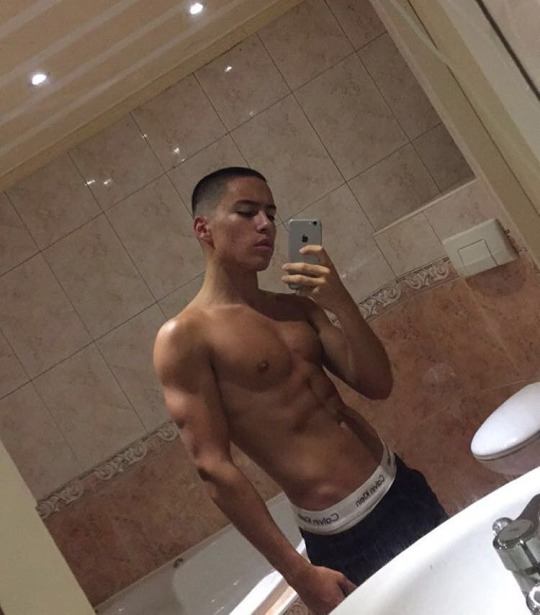 ฟินกับผู้ชาย