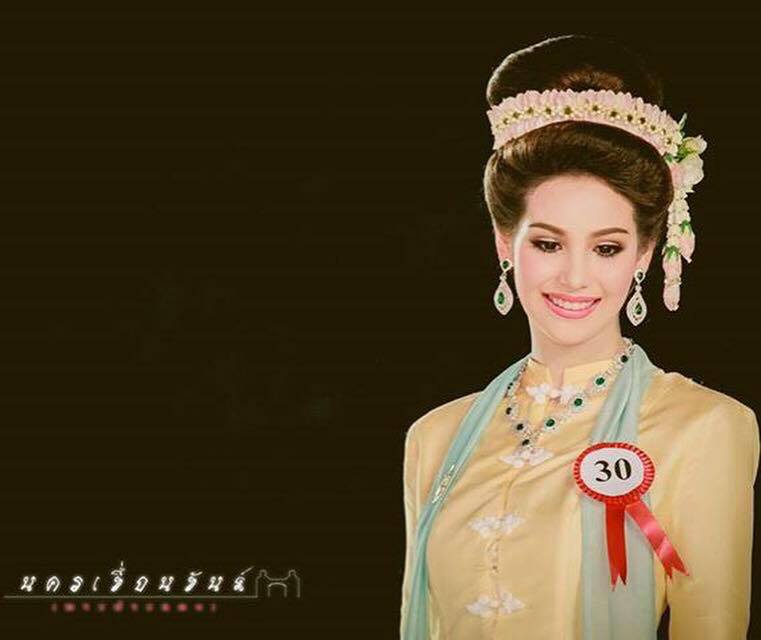 น้องจูลี่ (คณะการบิน มหาวิทยาลัยอีสเทิร์นเอเชีย) กับการประกวด #Thefacethailand3 ช่วยเป็นกำลังใจให้น้องด้วยนะคระ