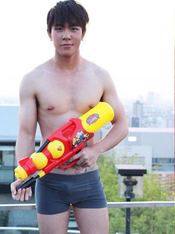 ยังไม่พ้นปีเเต่อยากให้ถึงสงกรานต์เร็วๆ จัง