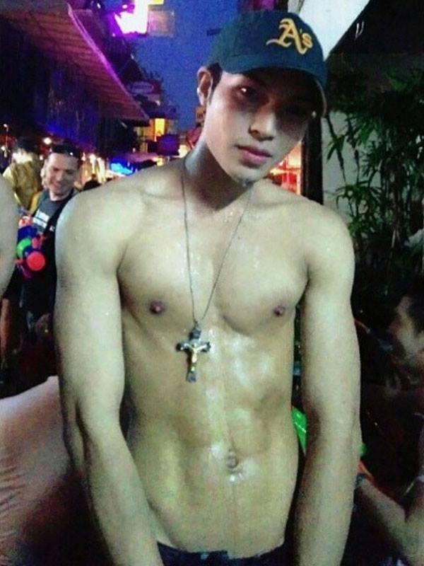 ยังไม่พ้นปีเเต่อยากให้ถึงสงกรานต์เร็วๆ จัง