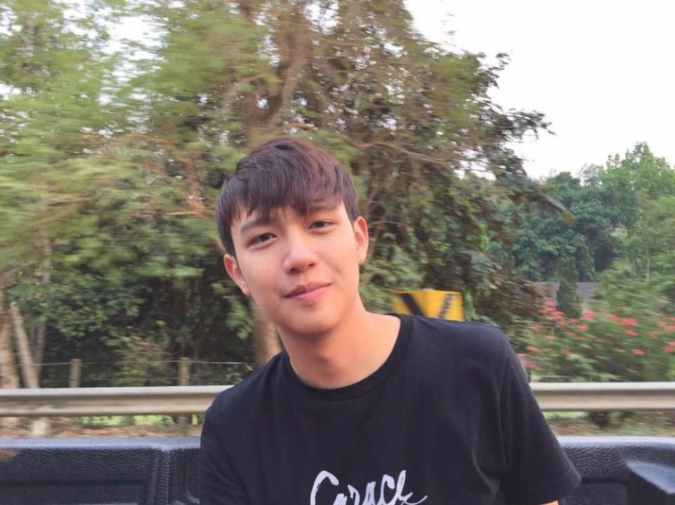 น้องหมอโบ๊ต ของดีคณะแพทย์ ยังคงความหล่อเข้ม สูงยาว เข่าดี แซ่บอีหลีเหมือนเดิม #ทีมมช #รับน้องขึ้นดอย59