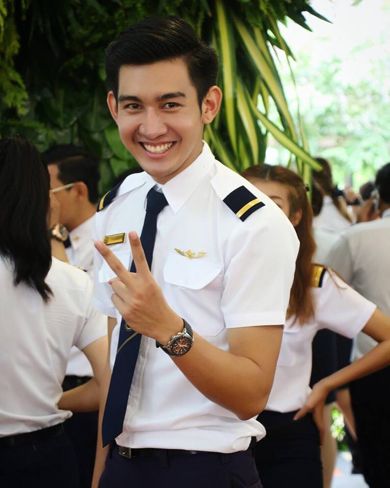 อยากมีอนาคตดีๆ มาเรียนการบิน มหาวิทยาลัยอีสเทิร์นเอเชีย ปทุมธานี (คลอง5)