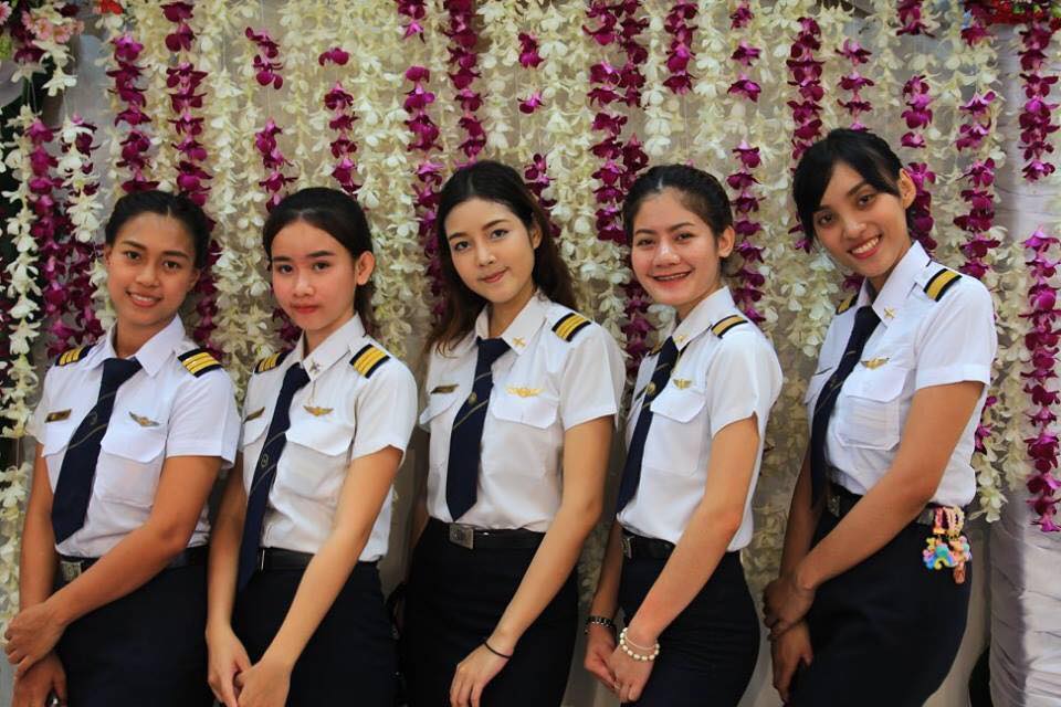 อยากมีอนาคตดีๆ มาเรียนการบิน มหาวิทยาลัยอีสเทิร์นเอเชีย ปทุมธานี (คลอง5)